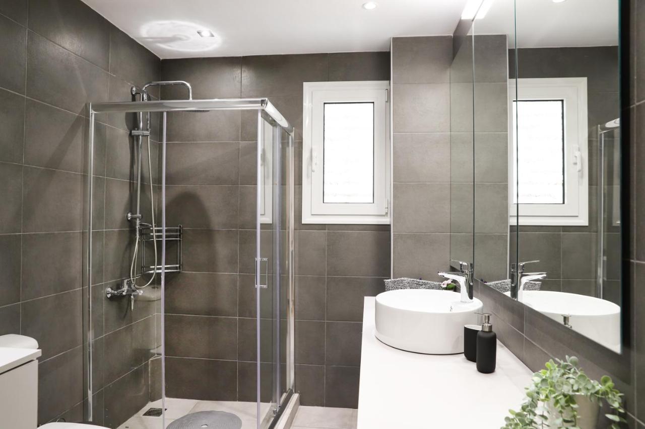 Luxury Seaview Apartment Con Vista Лутракі Екстер'єр фото